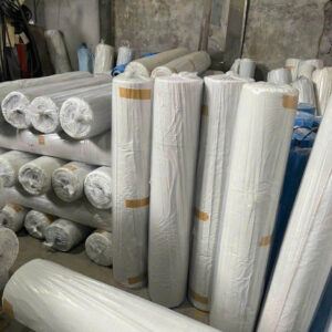 Cuộn nilon trải sàn đổ bê tông